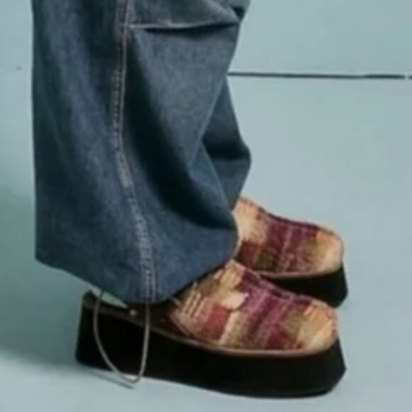 Free People Astro Platform Mules in Red Plaid Size 9.5 NWT - Picture 11 of 13